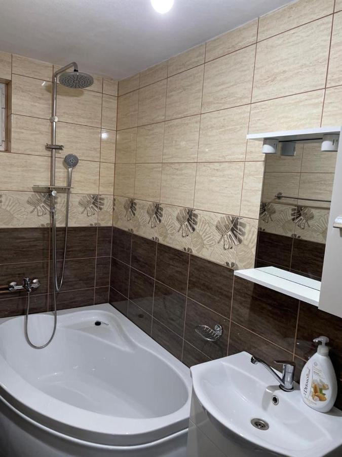 Cabana Trif Arada Exterior foto