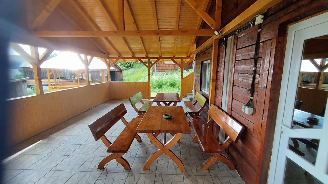 Cabana Trif Arada Exterior foto